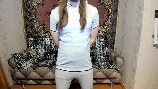 Marrymepls online show from February 1, 2025, 3:28 pm