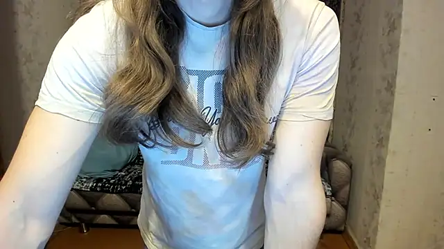 Marrymepls online show from March 14, 2025, 2:41 pm