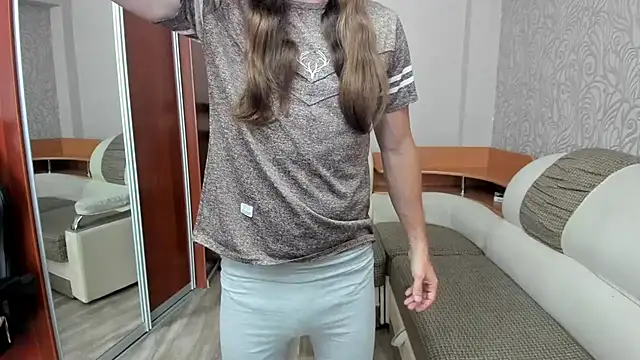 Marrymepls online show from September 11, 2025, 5:29 am