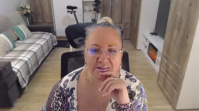 Raisshy online show from March 16, 2025, 4:52 am