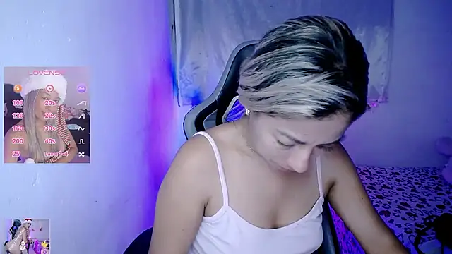 ninatiny online show from January 14, 2026, 11:16 am