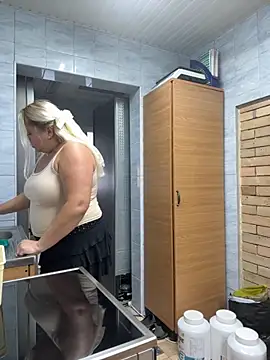 SabinaSweety online show from September 29, 2025, 1:05 pm