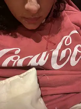 Snapshot of miaoberoi chatting on December 2, 2024, 2:52 pm miaoberoi online show from December 2, 2024, 2:52 pm