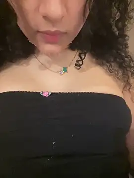 Snapshot of miaoberoi chatting on December 3, 2024, 6:38 pm miaoberoi online show from December 3, 2024, 6:38 pm