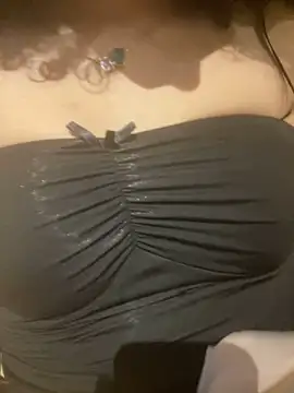 Snapshot of miaoberoi chatting on December 6, 2024, 10:27 am miaoberoi online show from December 6, 2024, 10:27 am