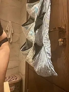 Snapshot of miaoberoi chatting on December 6, 2024, 4:38 pm miaoberoi online show from December 6, 2024, 4:38 pm