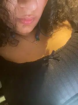 Snapshot of miaoberoi chatting on December 7, 2024, 4:25 pm miaoberoi online show from December 7, 2024, 4:25 pm