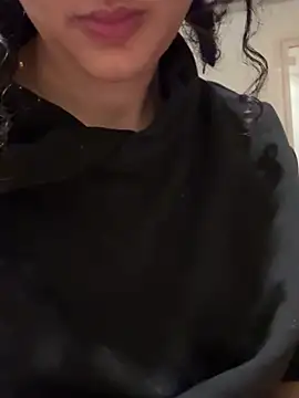 Snapshot of miaoberoi chatting on December 19, 2024, 6:23 pm miaoberoi online show from December 19, 2024, 6:23 pm