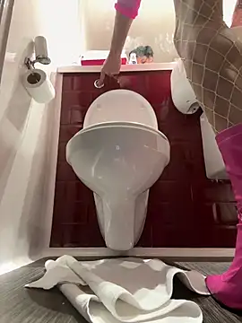 Snapshot of Yasmincd1 chatting on March 4, 2026, 1:33 am Yasmincd1 online show from March 4, 2026, 1:33 am