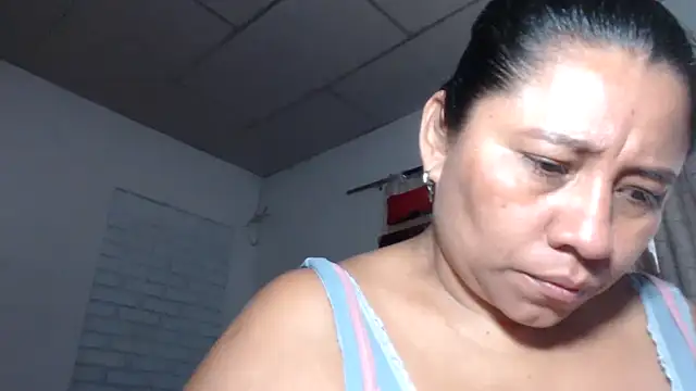 Snapshot of adrixxx38 chatting on December 22, 2025, 4:37 pm adrixxx38 online show from December 22, 2025, 4:37 pm