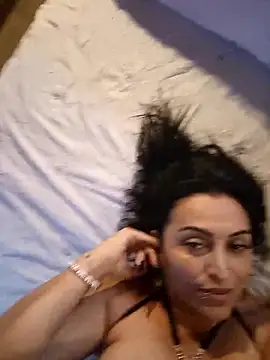 Snapshot of zullyxhot chatting on February 14, 2026, 12:07 am zullyxhot online show from February 14, 2026, 12:07 am