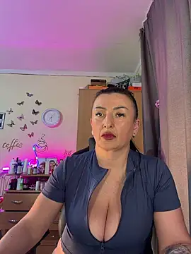 Hotangel75 online show from April 18, 2026, 4:33 pm