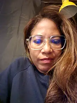 mila38 online show from May 14, 2026, 8:37 pm