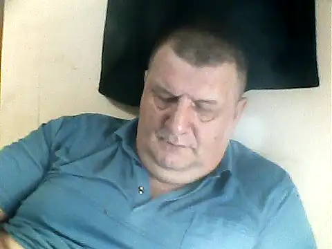 Vyrtous579 online show from November 9, 2025, 3:32 pm