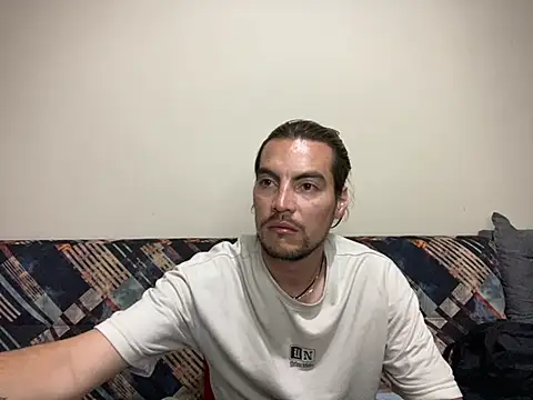 Snapshot of Jack_Emily1 chatting on February 25, 2025, 4:31 pm Jack Emily1 online show from February 25, 2025, 4:31 pm
