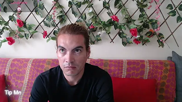 Snapshot of Jack_Emily1 chatting on December 18, 2025, 4:02 pm Jack Emily1 online show from December 18, 2025, 4:02 pm