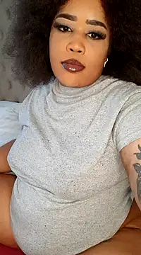 Snapshot of CAMMII_ chatting on December 5, 2024, 1:06 pm CAMMII online show from December 5, 2024, 1:06 pm