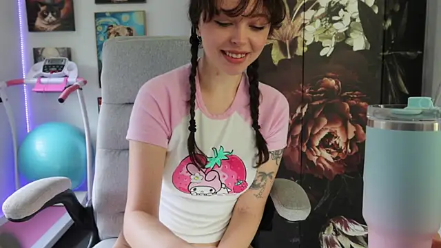 makiyahbelle online show from February 6, 2025, 4:10 am