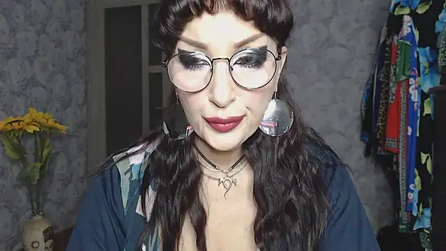 Snapshot of Aziza1 chatting on January 17, 2026, 1:16 pm Aziza1 online show from January 17, 2026, 1:16 pm