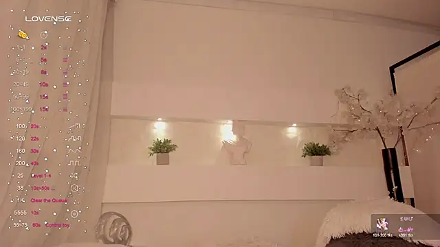 Snapshot of AshleyRoys chatting on March 22, 2025, 6:25 pm AshleyRoys online show from March 22, 2025, 6:25 pm