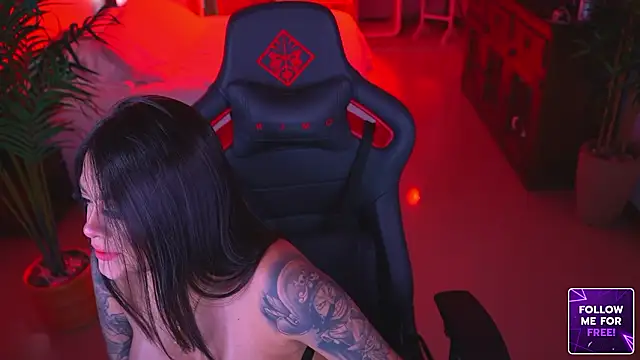 Snapshot of ambarEvans chatting on February 2, 2026, 1:04 am ambarEvans online show from February 2, 2026, 1:04 am