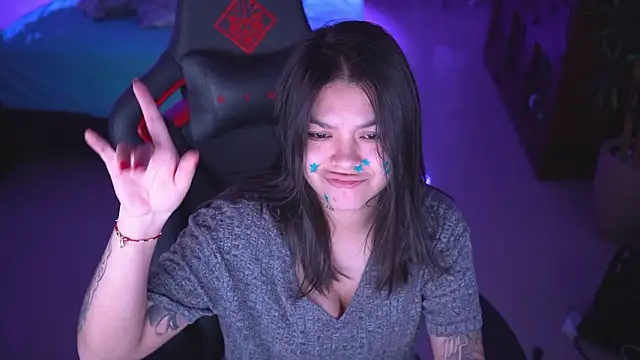 Snapshot of ambarEvans chatting on February 22, 2026, 1:29 am ambarEvans online show from February 22, 2026, 1:29 am