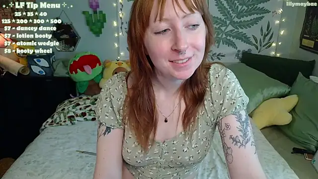 Snapshot of LilyMayBae chatting on May 21, 2026, 1:23 am LilyMayBae online show from May 21, 2026, 1:23 am