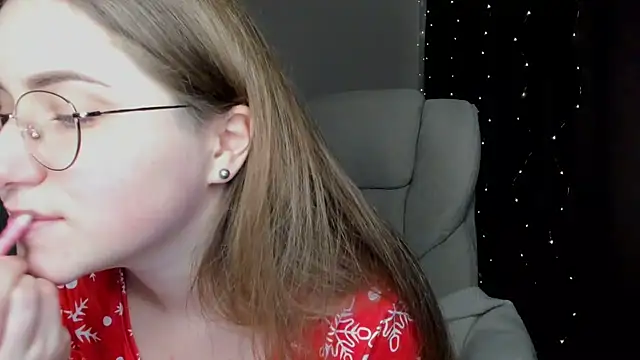 SeasonalSomeone online show from December 27, 2024, 1:18 pm