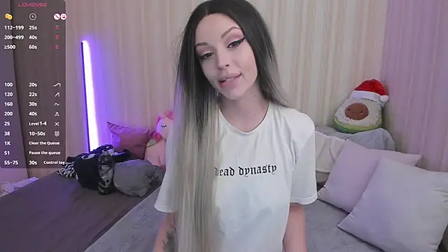 youreyesrgasm online show from January 18, 2025, 8:31 am