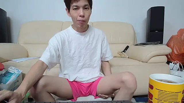 Snapshot of andrewooi chatting on February 10, 2026, 7:29 pm andrewooi online show from February 10, 2026, 7:29 pm