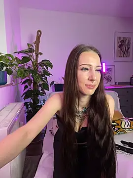 Snapshot of Trixie-Tainted chatting on December 9, 2024, 7:39 pm Trixie-Tainted online show from December 9, 2024, 7:39 pm