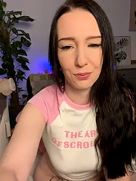 Snapshot of Trixie-Tainted chatting on September 27, 2025, 12:32 pm Trixie-Tainted online show from September 27, 2025, 12:32 pm
