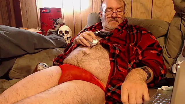 Snapshot of snickers1 chatting on November 17, 2025, 7:36 am snickers1 online show from November 17, 2025, 7:36 am