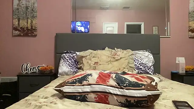 Creamesensation online show from February 20, 2025, 6:35 pm