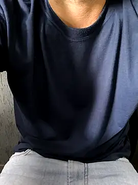 Snapshot of Leo_Big chatting on May 14, 2026, 5:53 pm Leo Big online show from May 14, 2026, 5:53 pm