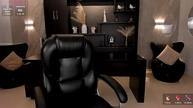 Snapshot of MorganHicks chatting on October 28, 2025, 7:16 pm MorganHicks online show from October 28, 2025, 7:16 pm