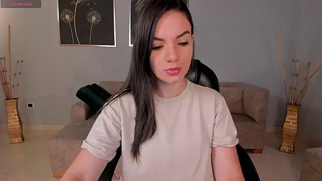 Snapshot of MorganHicks chatting on January 6, 2026, 11:58 am MorganHicks online show from January 6, 2026, 11:58 am