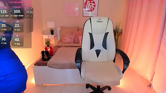 HelenaRegal online show from November 28, 2025, 1:58 pm