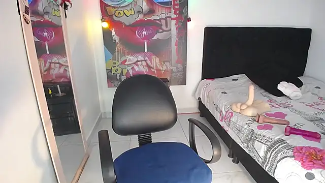 coraline101  online show from February 20, 2026, 8:53 pm