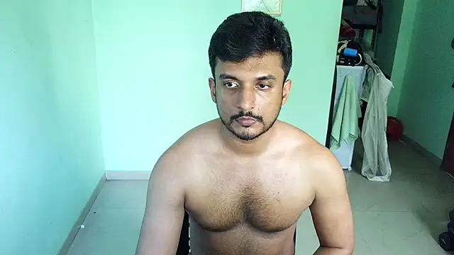 daringcutie online show from May 12, 2026, 9:28 am