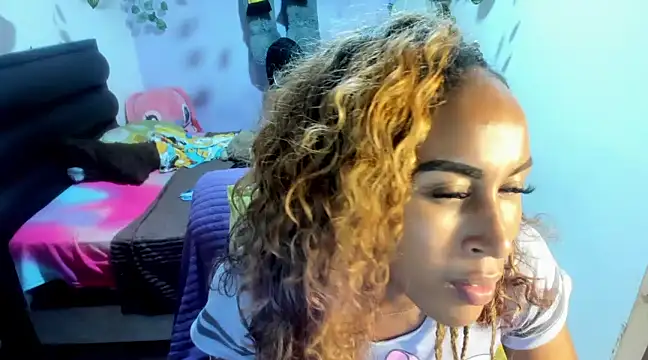 CarameloCeron online show from December 5, 2024, 4:23 pm