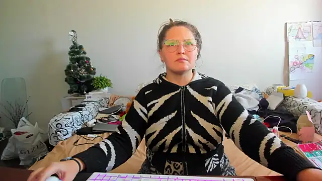 Snapshot of IamYourNarcotic chatting on February 2, 2026, 12:26 pm IamYourNarcotic online show from February 2, 2026, 12:26 pm