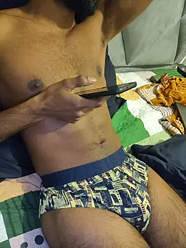 Snapshot of FullnighterBBC_NL chatting on December 14, 2025, 5:40 pm FullnighterBBC NL online show from December 14, 2025, 5:40 pm