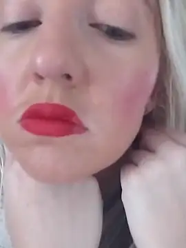 Mllesha74000 online show from November 2, 2025, 1:02 pm