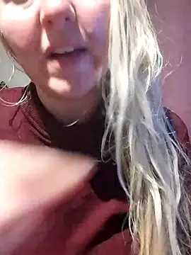 Snapshot of Mllesha74000 chatting on February 17, 2026, 7:09 pm Mllesha74000 online show from February 17, 2026, 7:09 pm