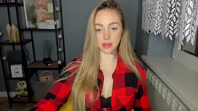 Snapshot of sexyCoralie chatting on January 4, 2025, 11:11 am sexyCoralie online show from January 4, 2025, 11:11 am