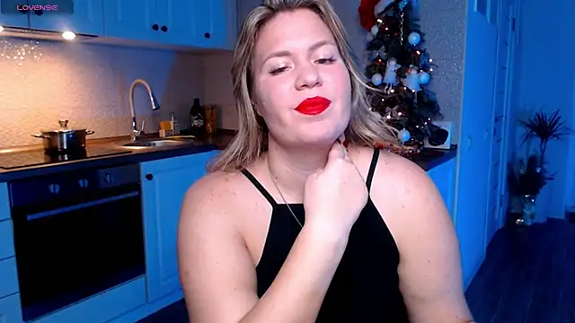 Snapshot of HotTiffani chatting on January 11, 2025, 9:36 am HotTiffani online show from January 11, 2025, 9:36 am