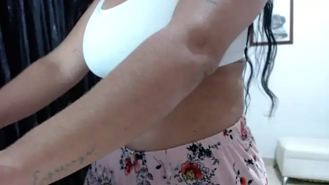 Snapshot of venuz_mendoza20 chatting on September 18, 2025, 1:46 pm venuz mendoza20 online show from September 18, 2025, 1:46 pm