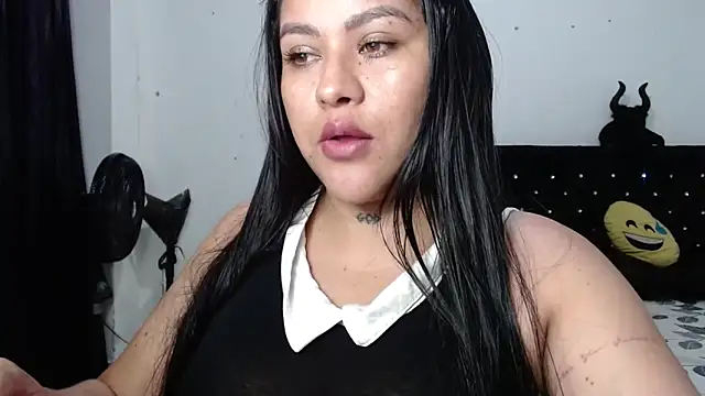 Snapshot of venuz_mendoza20 chatting on October 1, 2025, 1:39 pm venuz mendoza20 online show from October 1, 2025, 1:39 pm