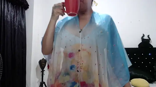 Snapshot of venuz_mendoza20 chatting on November 26, 2025, 1:34 pm venuz mendoza20 online show from November 26, 2025, 1:34 pm